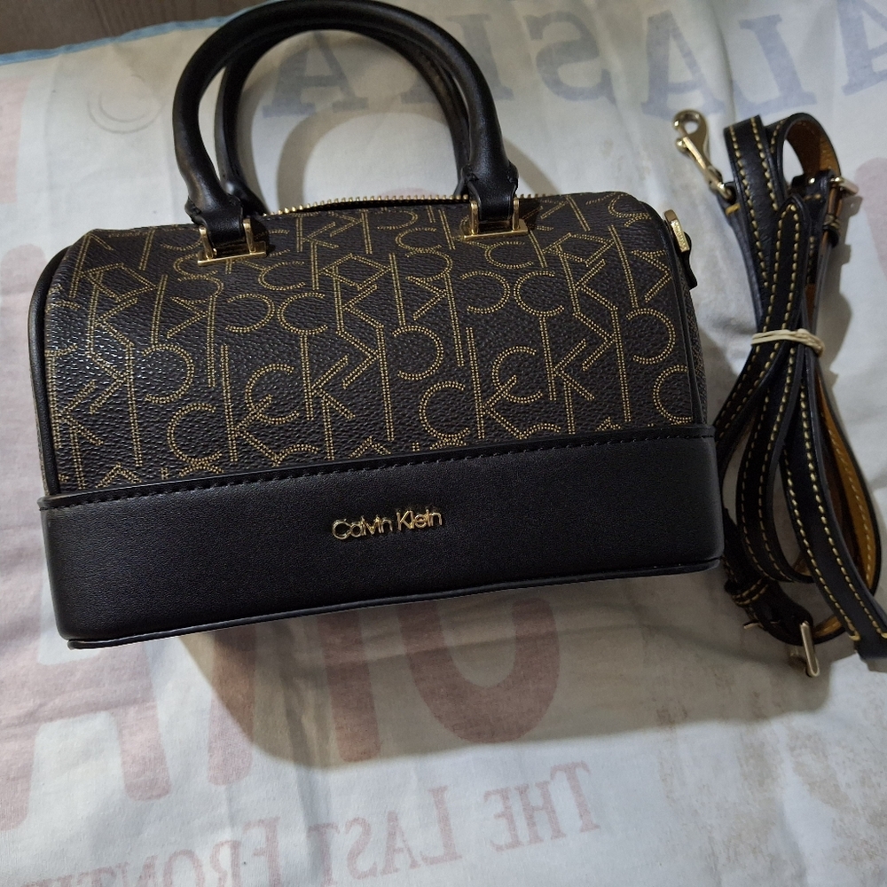 Calvin Klein Signature Black and Brown Satchel/Crossbody - Picture 2 of 3